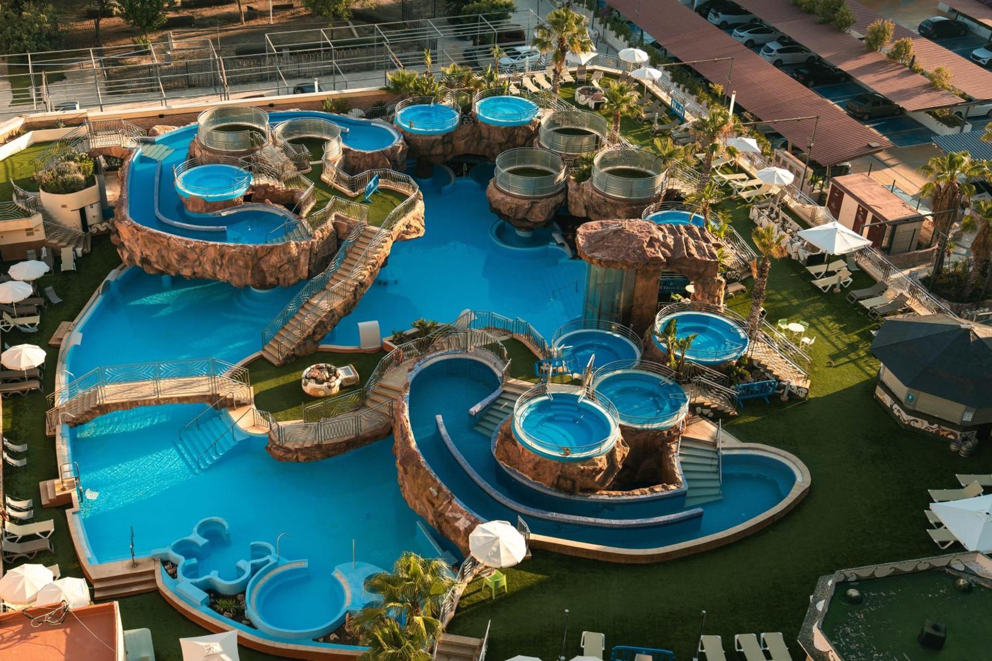Magic Games 4 Hotel 4*